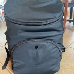 Lululemon new parent backpack 17L
